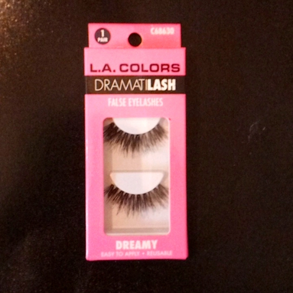 🎁FREE GIFT🎁NIB New In Box False Eyelashes Dramatilash - Picture 3 of 7